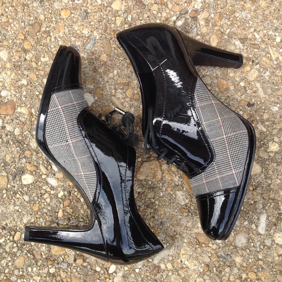 Anne Klein Heels - Picture 4 of 5